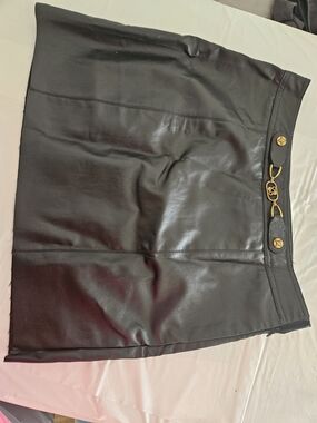 SHEIN Black Faux Leather Mini Skirt with Gold Accent Hardware